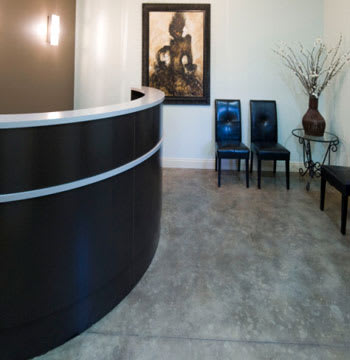 Hairageous Salon & Day Spa