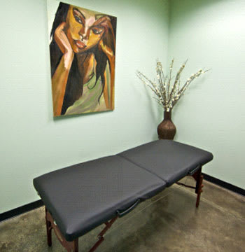 Hairageous Salon & Day Spa