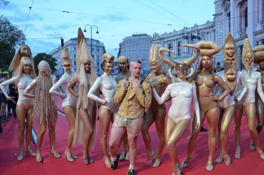 Hairdreams is Golden: The Gold Sabah Collection at the Life Ball, Vienna