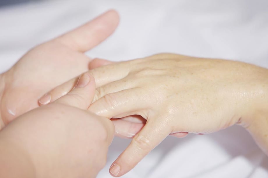 Skinification of Nails