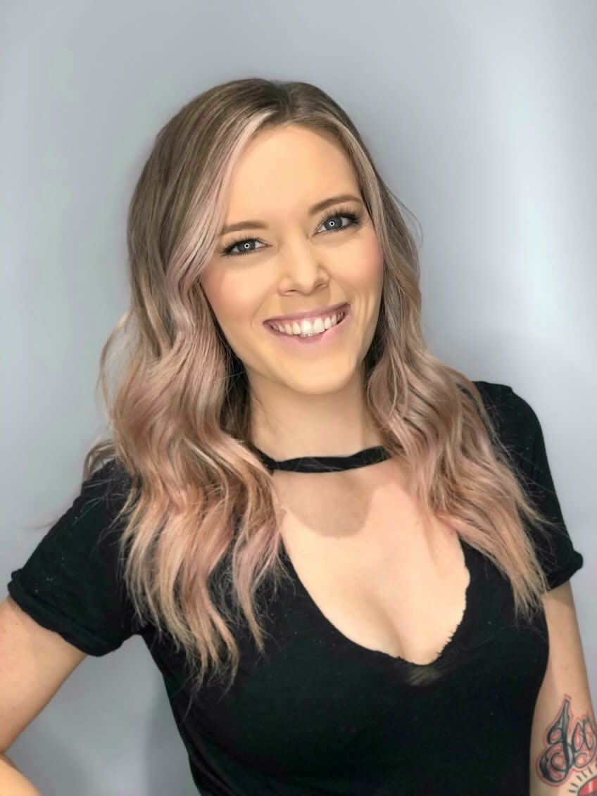 2018 MODERN SALON 100: Hannah Menor @hannahdisconnected