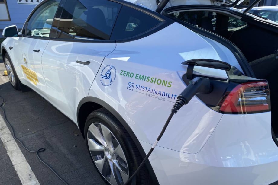 Hawaii Procures EVs Through Service Contract