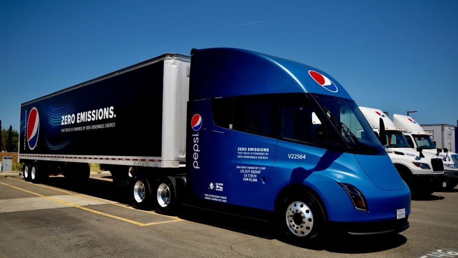Tesla Semis Shine on PepsiCo’s Long-Haul Electric Routes