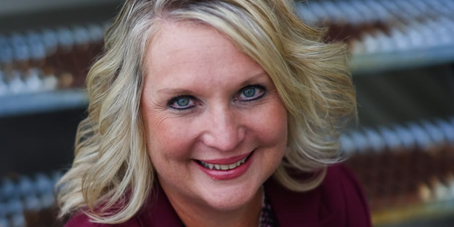 Bay & Bay Names Lisa Gonnerman President of Trucking