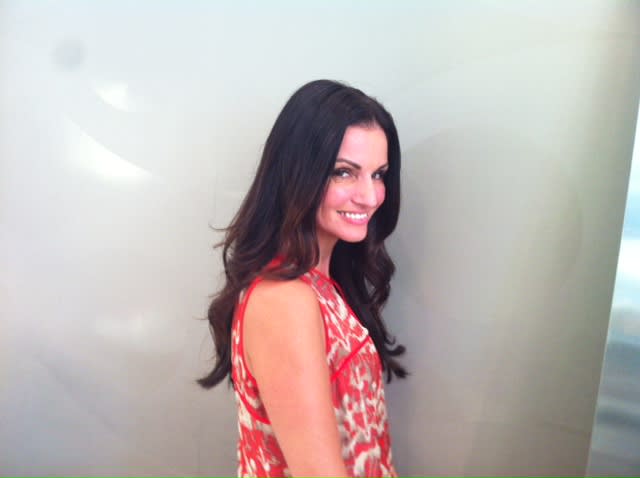 Tabatha and LuxHair How Launch a Circle Extension