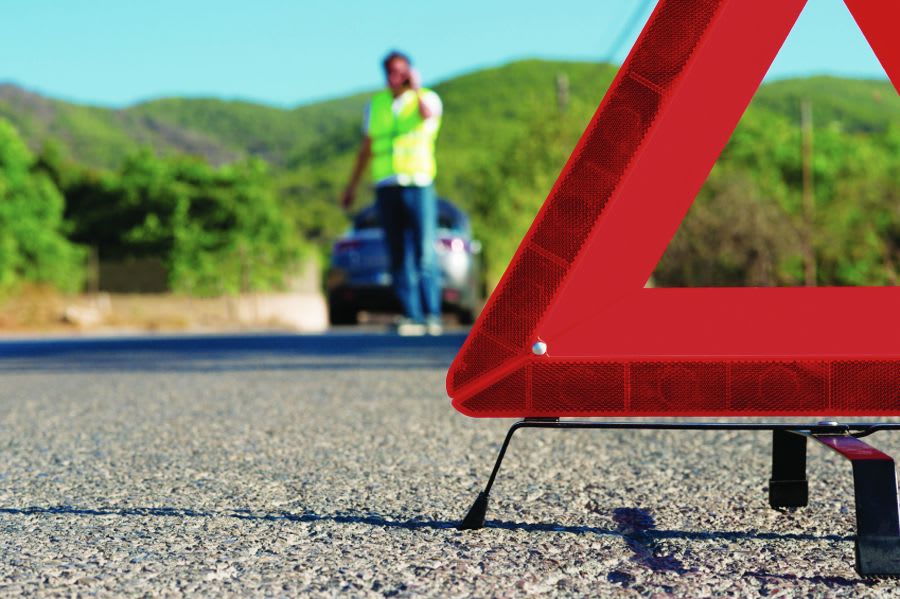 What to Do (And Not to Do) After a Highway Breakdown