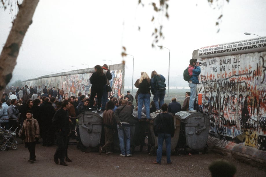 Sixt Share Offers Promotion to Celebrate Anniversary of Fall of Berlin Wall