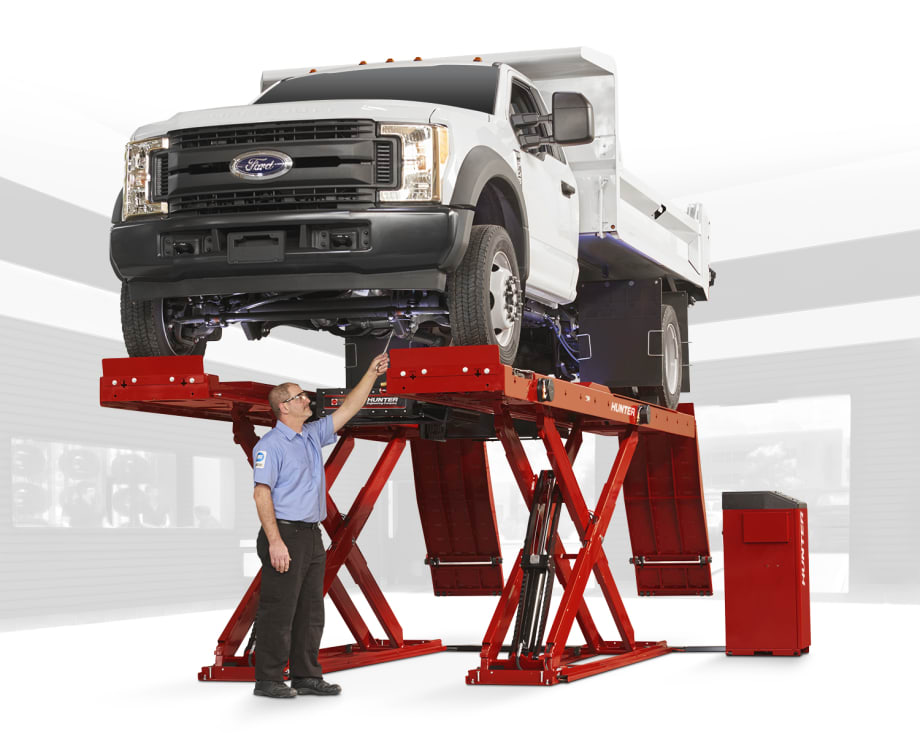 Hunter's Scissor Lift Features Low-Profile Design