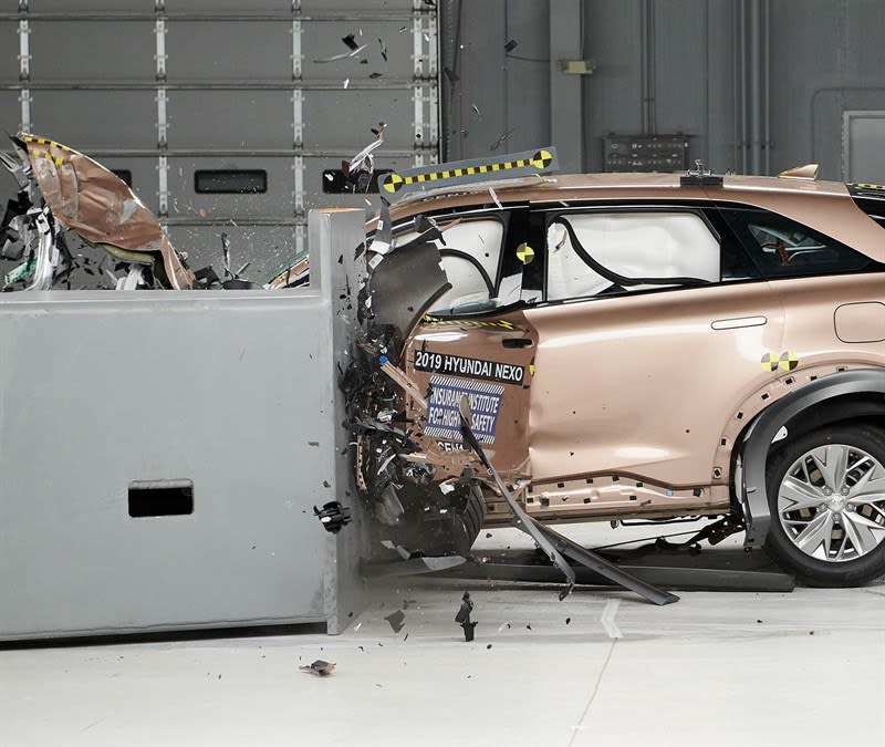 Hyundai's Nexo Fuel Cell SUV Earns Top Safety Pick+