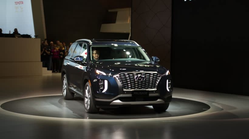 Hyundai Introduces Newest, Largest SUV