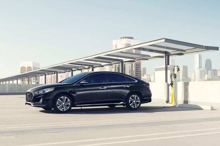 Hyundai Lowers Price of 2018 Sonata PHEV