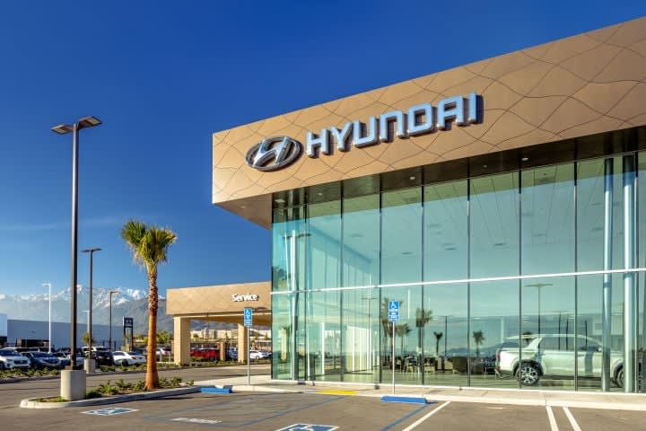Hyundai Stores Spiffed Up