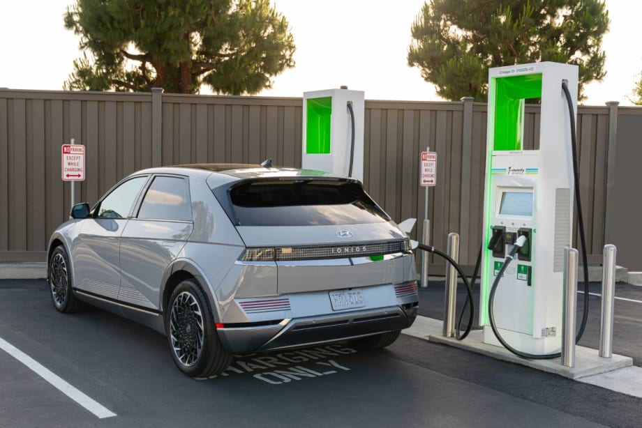 Pipeline Shutdown Spurs Interest In Electric Vehicles