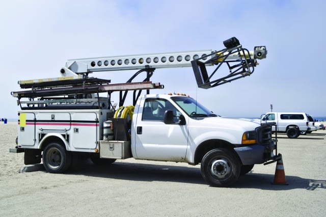 Should You Lease or Buy Work Trucks?