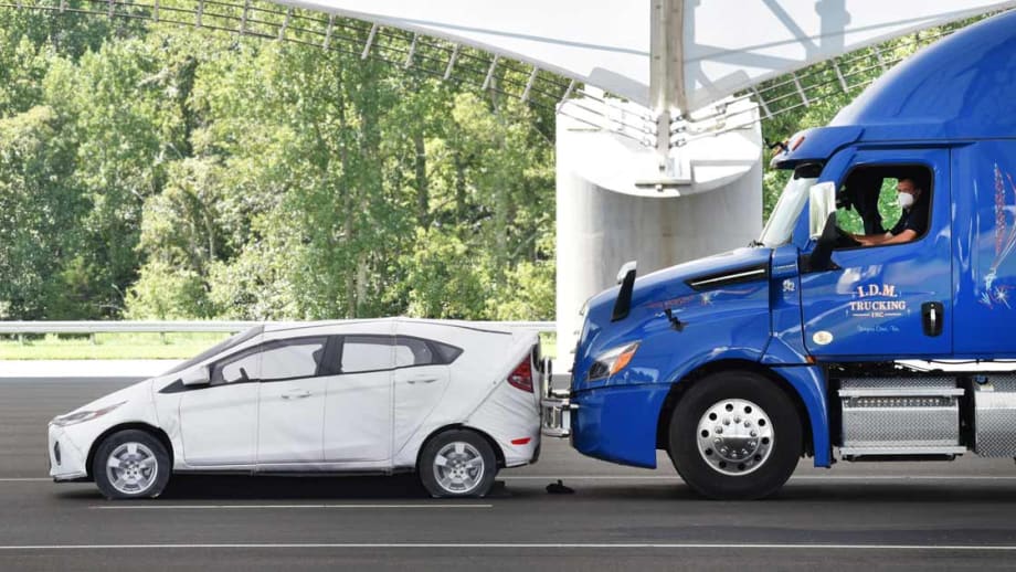 Proposed Rule Would Require Automatic Emergency Braking, Stability Control