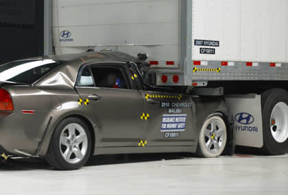 NHTSA to Issue New Rules on Underride Guards