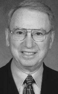 Trucking Mobilecom Pioneer Jacobs Will Retire as Qualcomm CEO, to Be Replaced by Son
