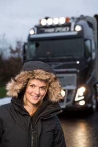 TV Star Lisa Kelly Reveals Revised Worldtrucker Smart Phone App and Website