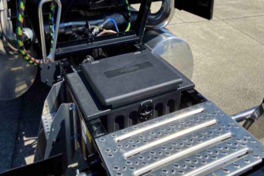 Two-in-One: Dannmar D4-12A Alignment Lift