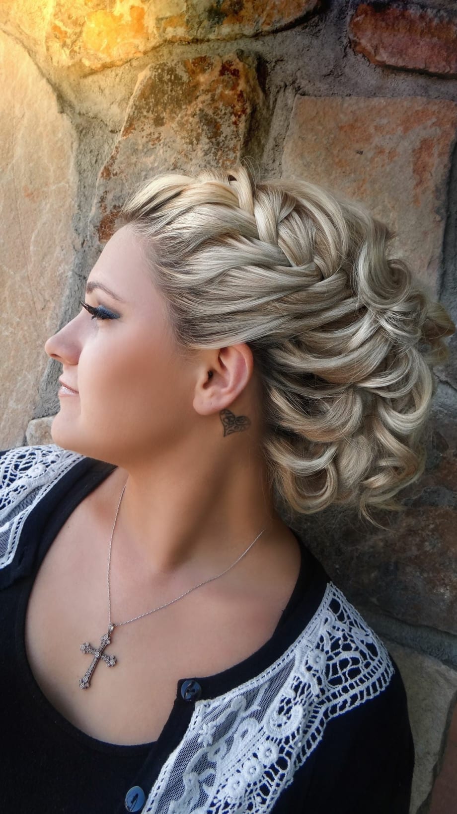 See the Finalists for HairUWear's Extend Your Creativity Contest!