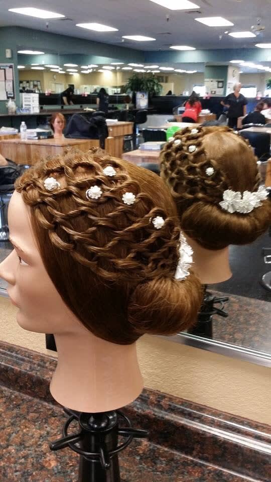 See the Finalists for HairUWear's Extend Your Creativity Contest!