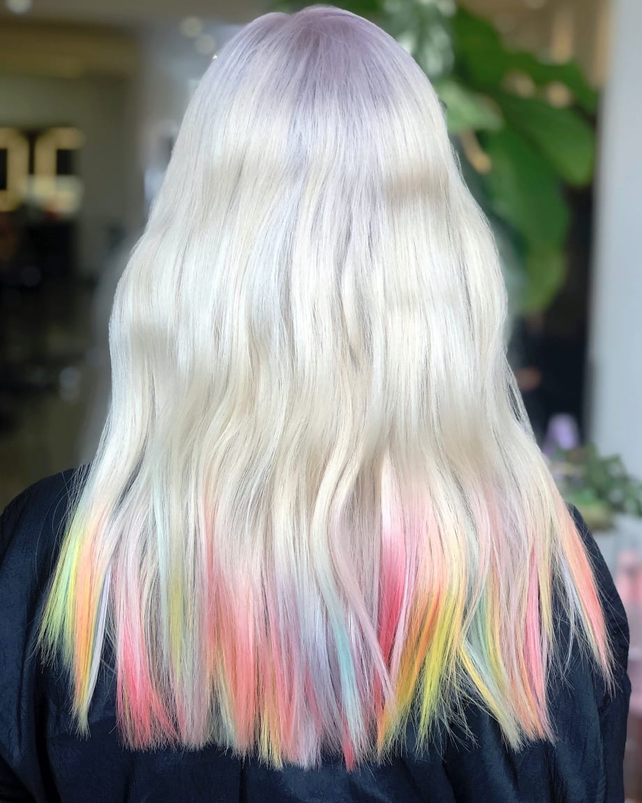 How to Create Cool Girl Waves with the Right Amount of Grit