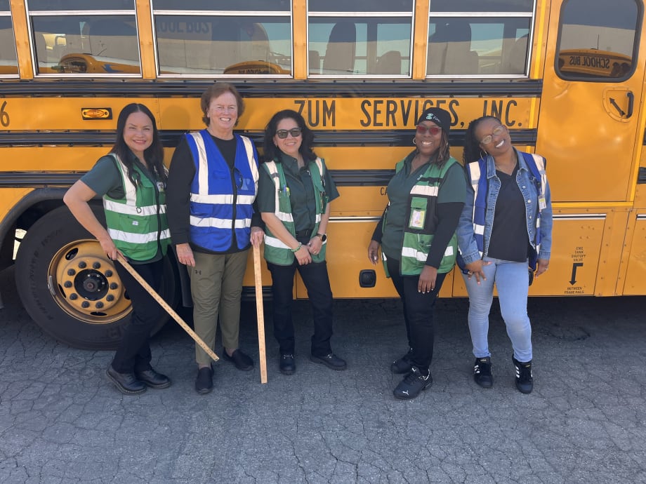 Susand Moorehead bus