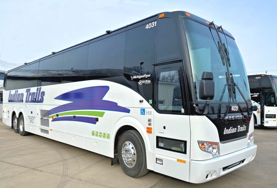 Indian Trails Adds 5 New Prevost H3-45s