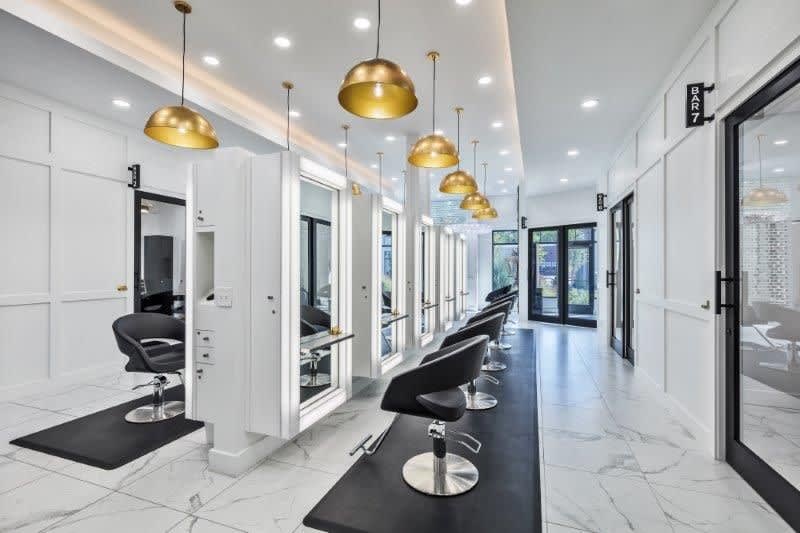 Eurisko-Maletti Offers Support to Salons Damaged by Hurricane Ian