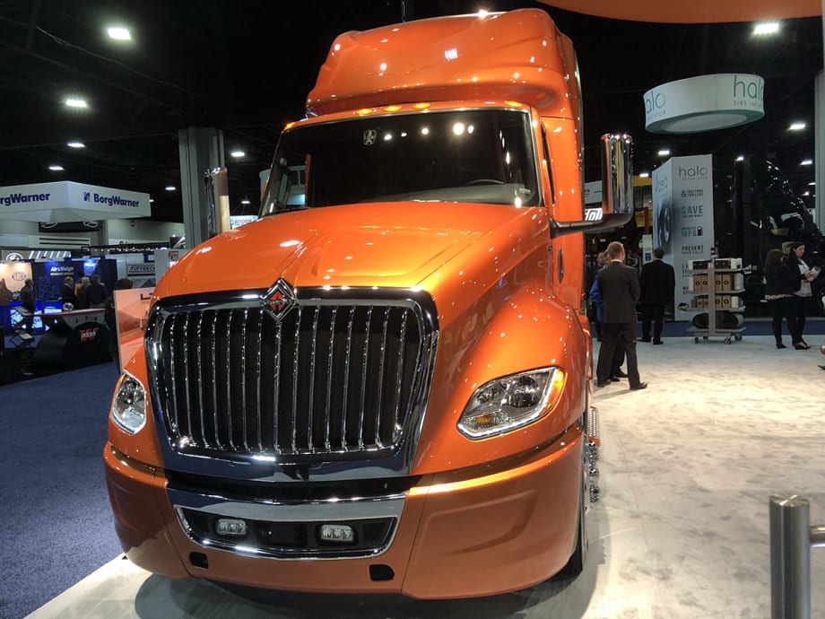Navistar Simplifies Fleet Management with New Programs