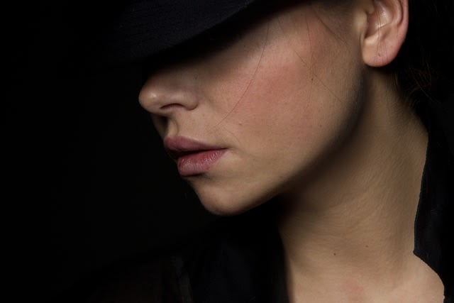 7 Ways to Create a Sharper Jawline