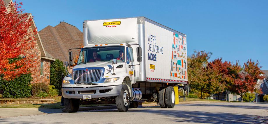 J.B. Hunt Buying Bassett Furniture Fleet