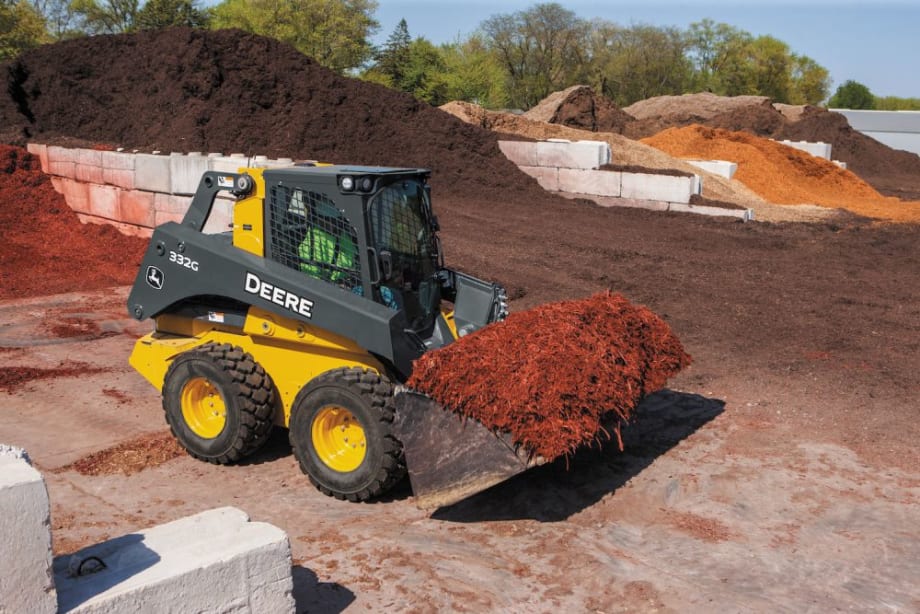 Deere Upgrades G-Series with Boom Performance Package