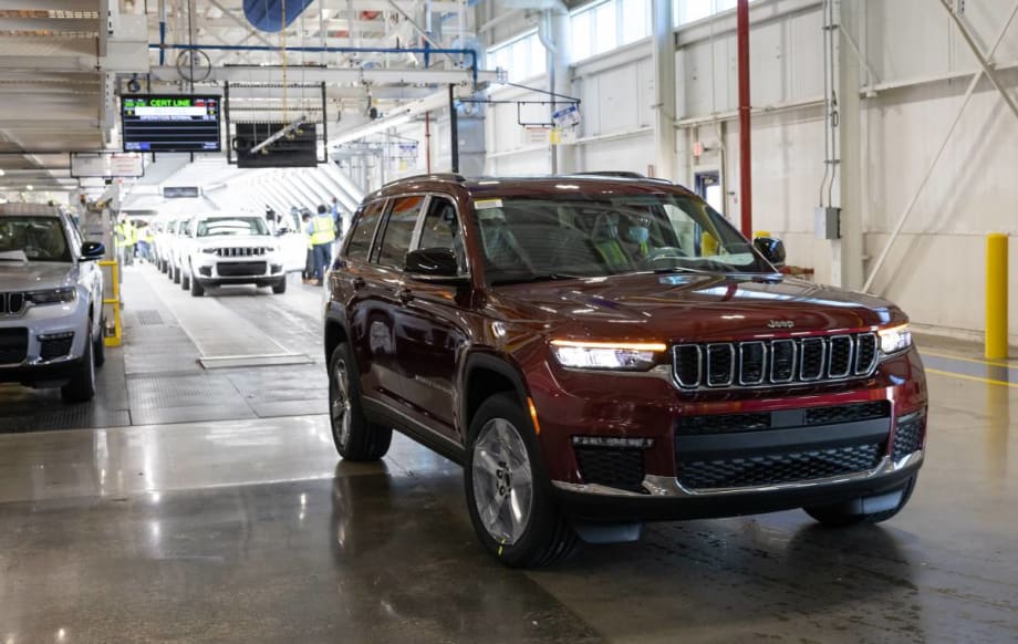 2021 Jeep Grand Cherokee L Now Shipping to Dealers