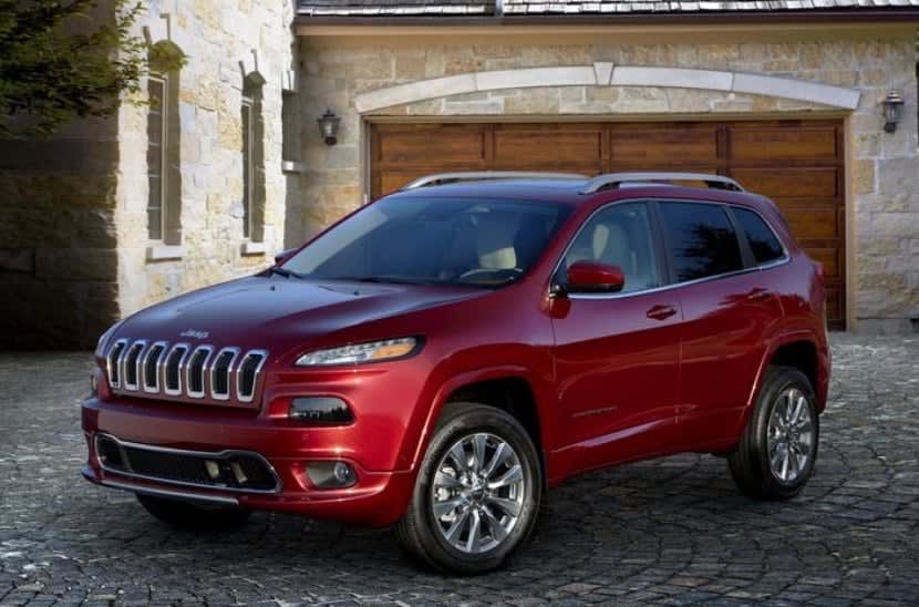Jeep Cherokee, Compass SUVs Recalled for Stalling