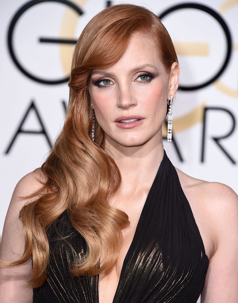 2015 Golden Globes How-to: Jessica Chastain's Loose Curls & Elegant Side Twist