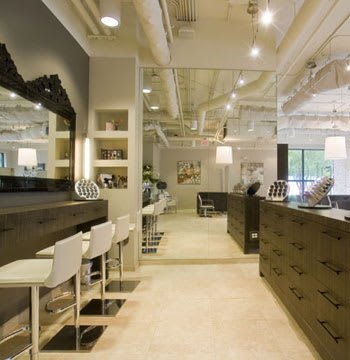 Salon of Distinction: Jose Luis Salon