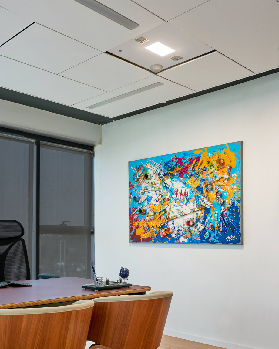 Bright and Clean: New Overhead Lighting System Disinfects Salon Spaces, Eliminates Pathogens