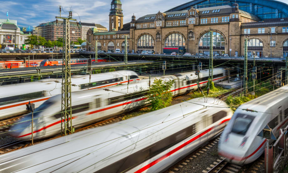 An overview of busy rail lines outside Hamburg Station.