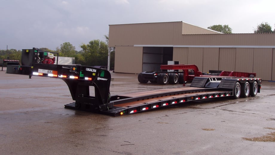 Kalyn Siebert Rolling Out Extendable Trailer 