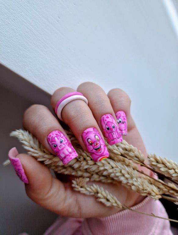 Meet Nail Artist Kamila Borowiec, NTNA Finalist!