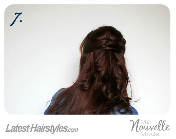 HOW-TO: Kate Middleton's Half-Up Hairstyle