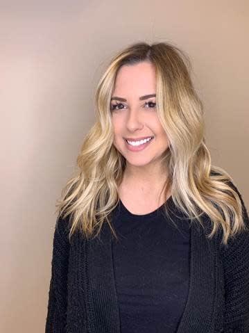 Color How-To: Blonding with Foilayage