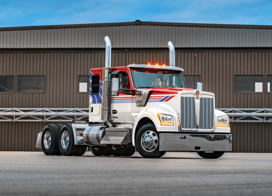 Kenworth TourAmerica W900L.