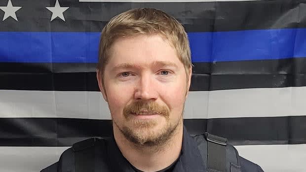 Iowa Officer Shot and Killed During Arrest Attempt