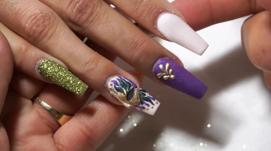 Mardi Gras Design With Kupa Guest Artist Martha Chavez (in Spanish)