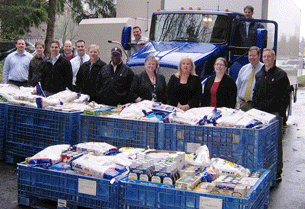 Kenworth Employees Donate Nearly 7,500 Pounds of Food To Northwest Harvest 