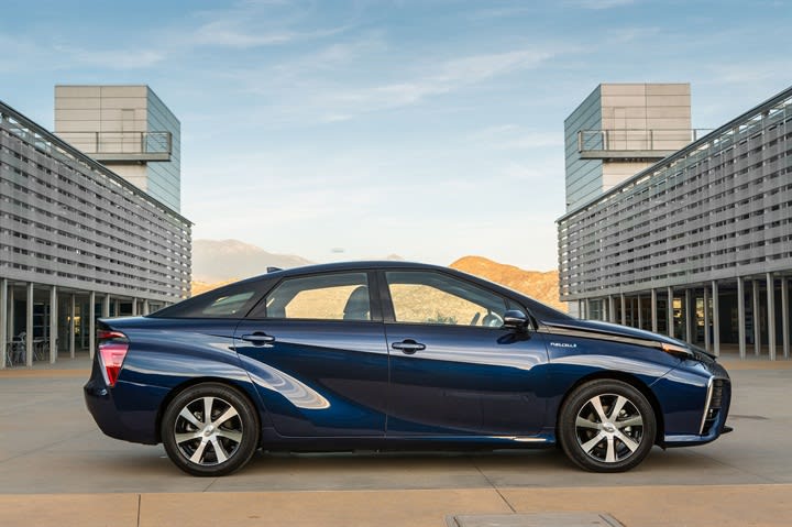 Toyota Receives 600+ Mirai Requests