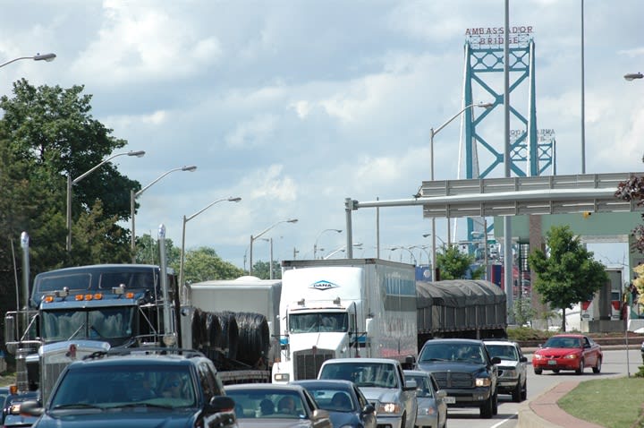 Windsor Folks Sue Bridge Owners for $10 million