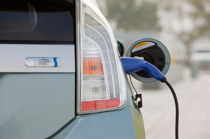 Navigant: 7.4M PHEVs in North America by 2024